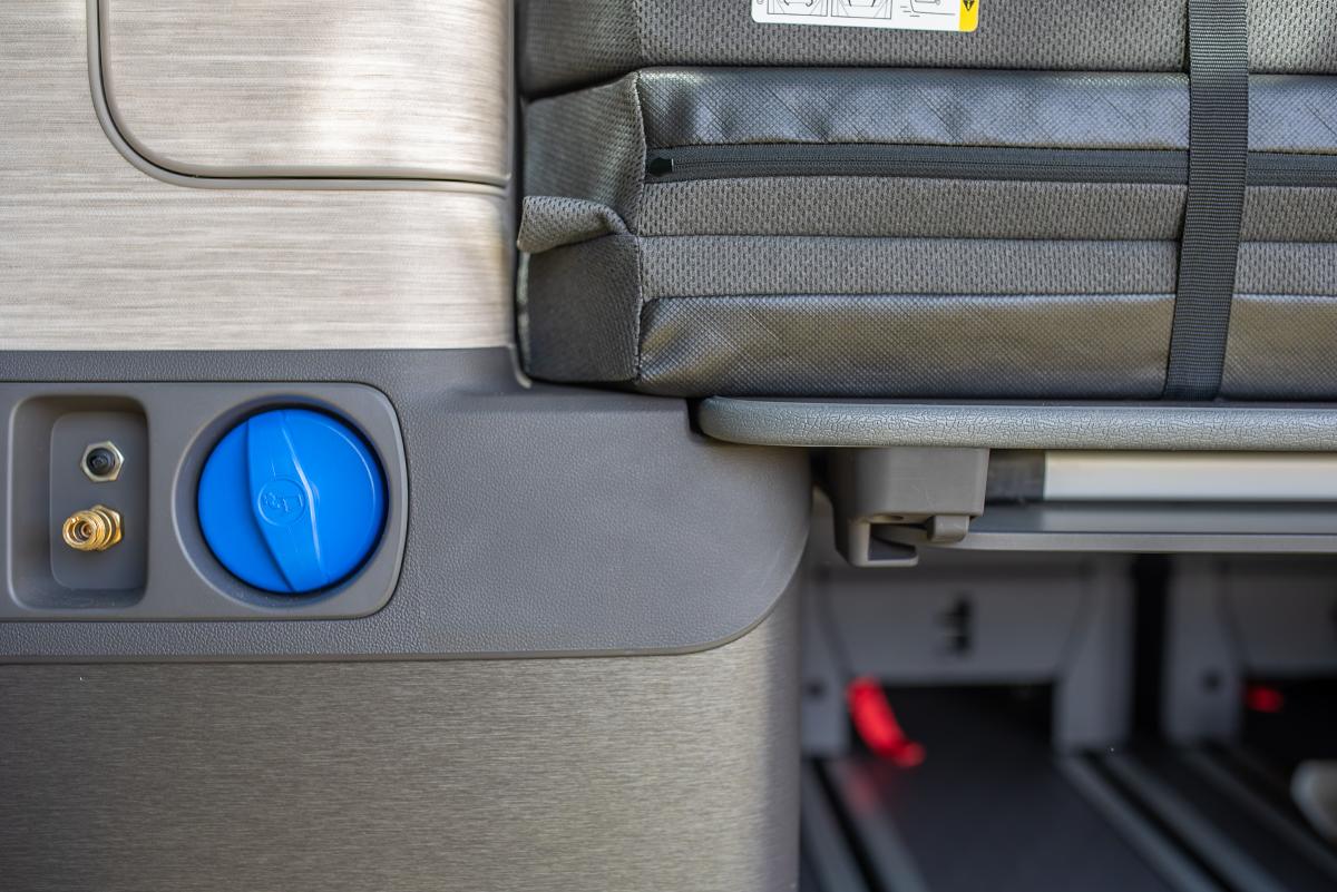 NN2025_T7_Indium_Grey_interior-12