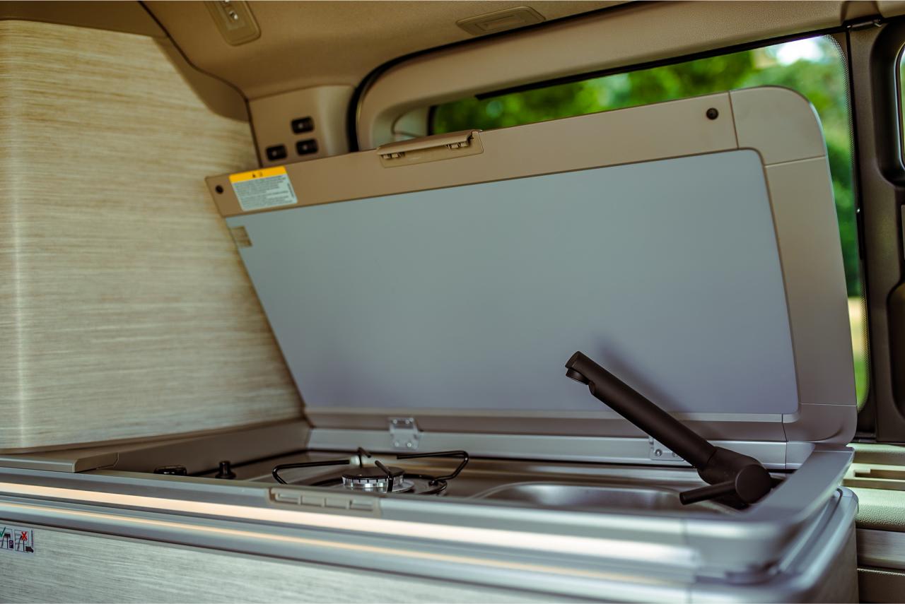 NN2025_T7_Indium_Grey_interior-2