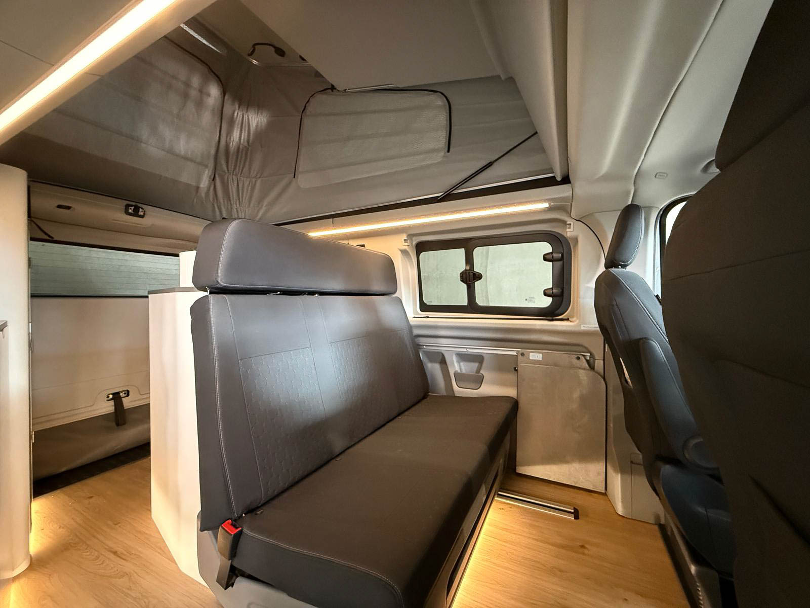 NN031_Ford_Nugget_Magnetic-10